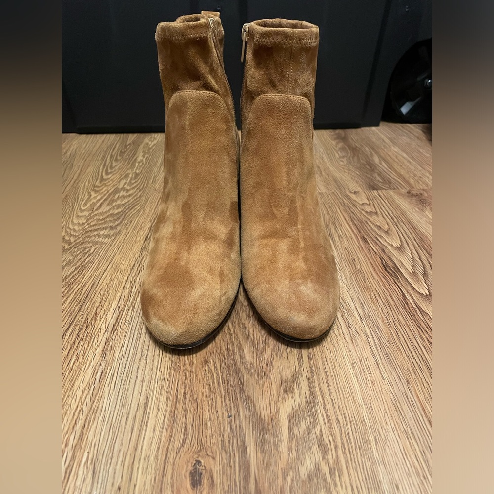 Via Spiga Ankle Boots Size 9.5. Talk about some bad boots. Giving cute and comfy